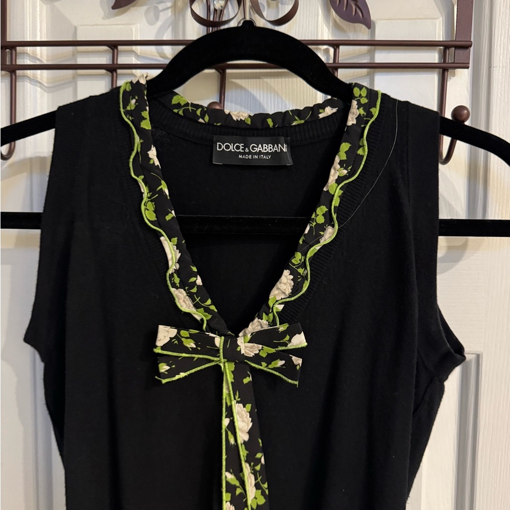 Dolce & Gabbana Vintage Black Sleeveless Top w/ Black Floral Neckline & Bow